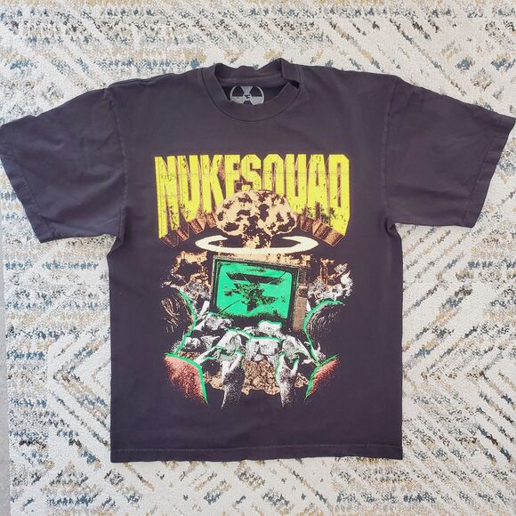 Faze Clan Nuke Squad Graphic T-shirt Tv Explosion Tee Gamer Streetwear Mens SZ M - Picture 1 of 9